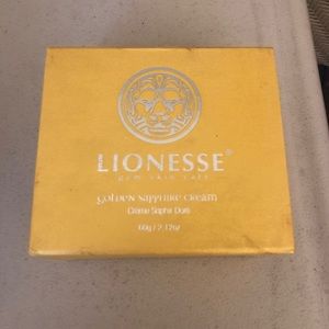 LIONESSE GOLDEN SAPPHIRE CREAM